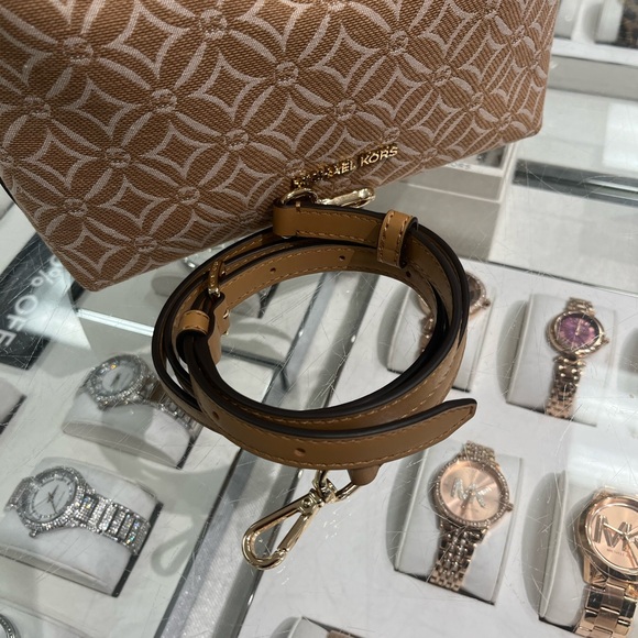 Michael Kors Small Deer Ember Crossbody - Picture 5 of 6